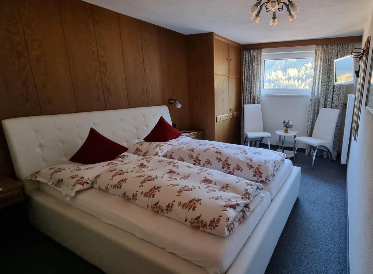 Hotel Garni Friedheim 장크트안톤암아를베르크 외부 사진