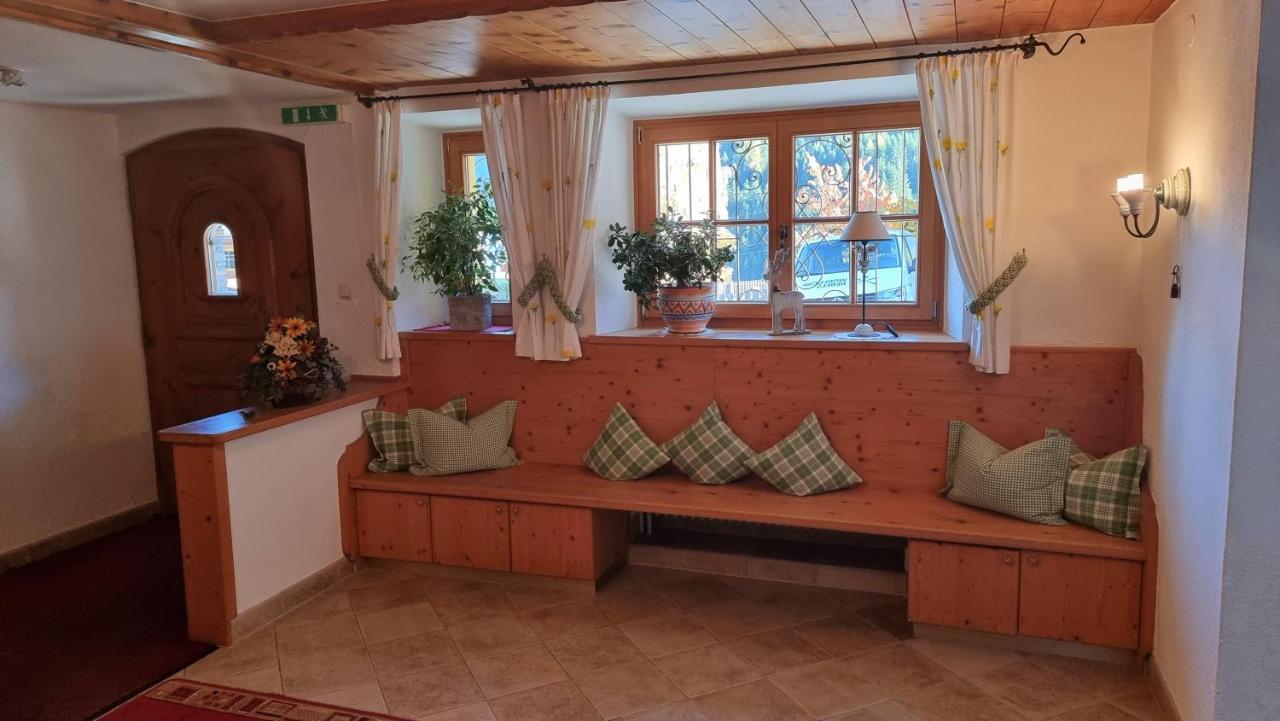 Hotel Garni Friedheim 장크트안톤암아를베르크 외부 사진