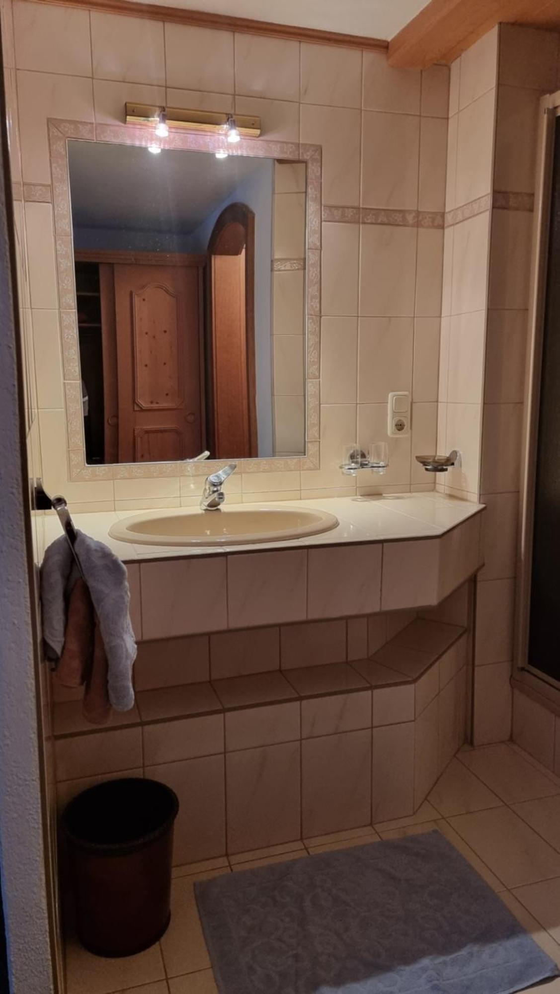 Hotel Garni Friedheim 장크트안톤암아를베르크 객실 사진